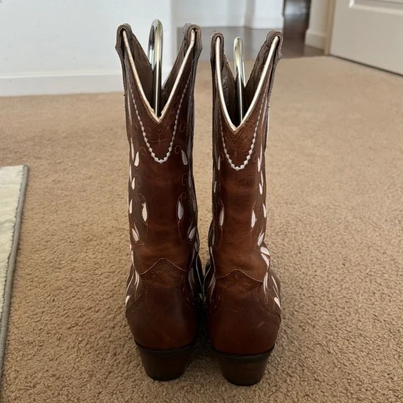 Ariat floral boots 7.5 - Picture 5 of 7